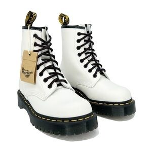 New Dr. Martens White Leather Boots 1460 Size 6 Bex Lug Sole Lace-Up Combat Docs